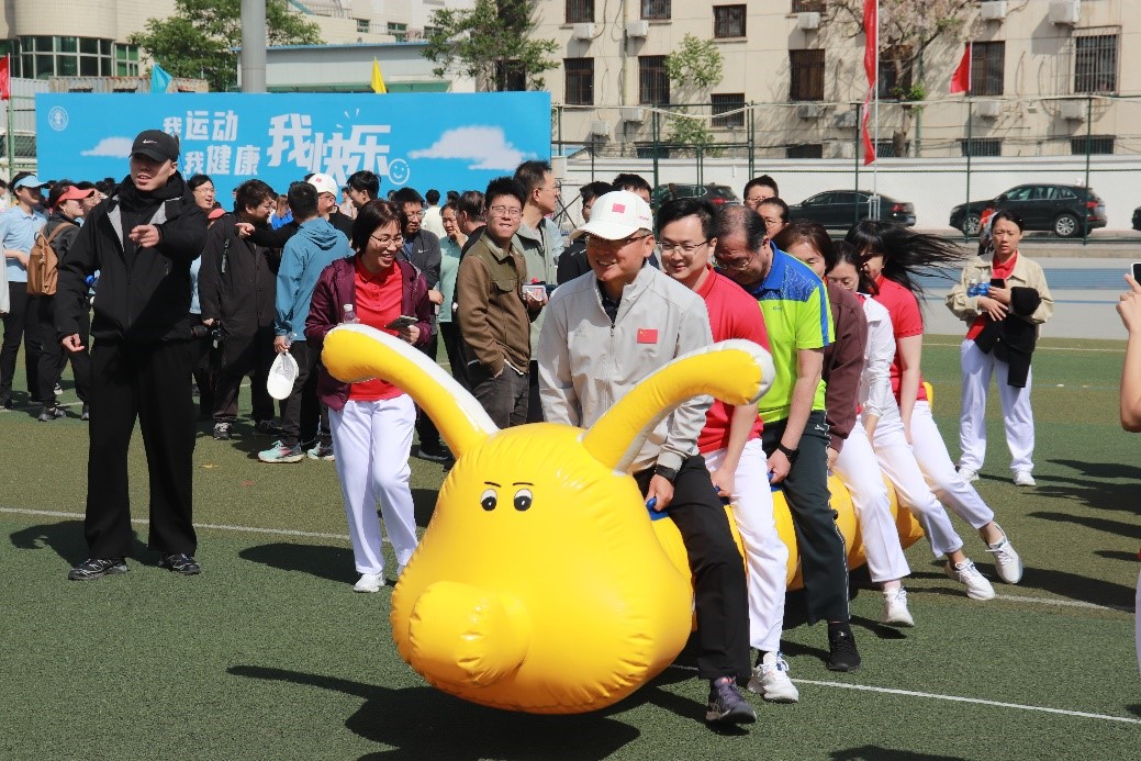 绿色高铁.jpg